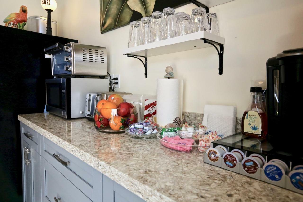 Fantasy Island Inn, Caters To Men Wilton Manors Extérieur photo