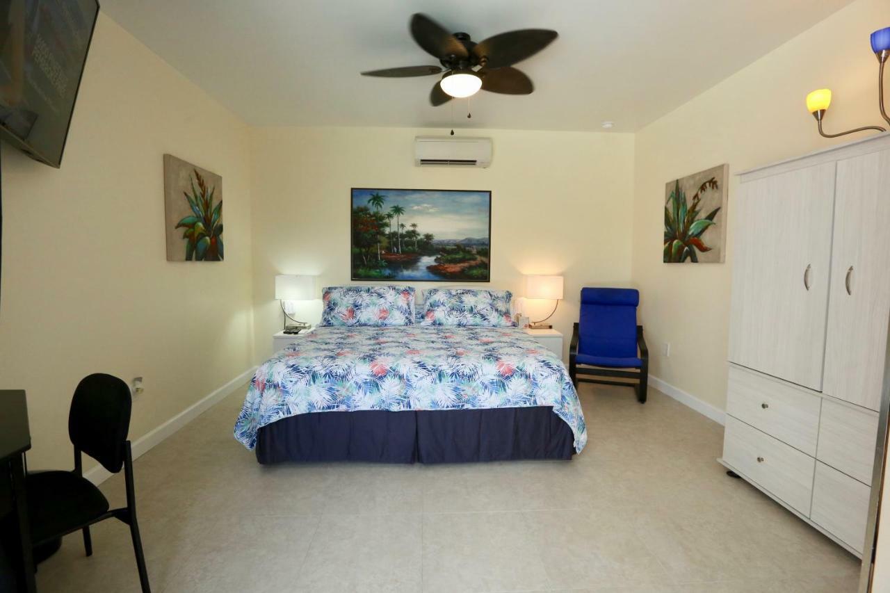 Fantasy Island Inn, Caters To Men Wilton Manors Extérieur photo